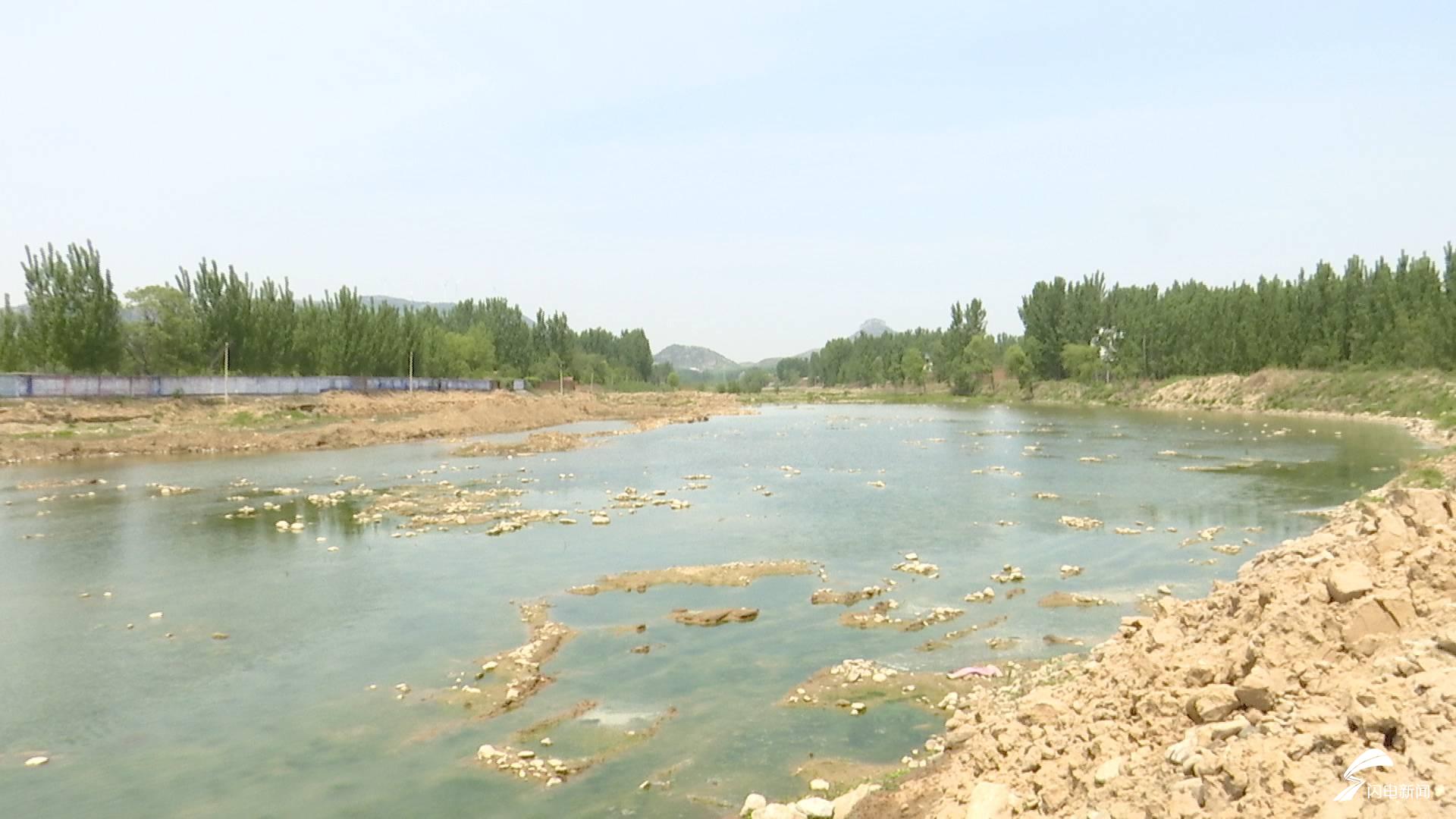 61秒丨济南河道清淤清出两座泥沙山村民承包土地被占用