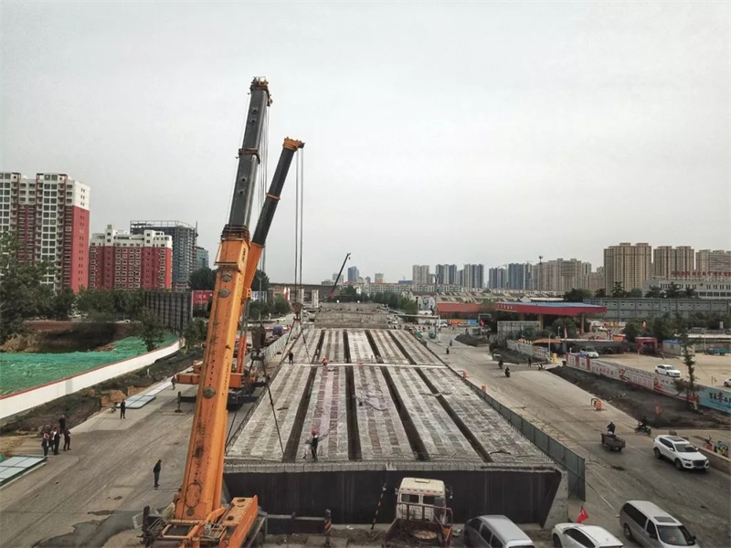 跨线桥箱梁封闭施工结束 济宁火炬路5月8日恢复通行