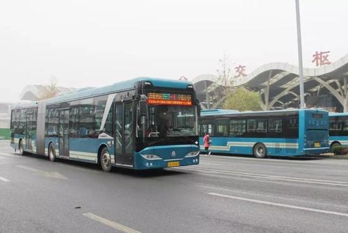 济南年内将新开通3条BRT 新开或优化普通公交20条以上