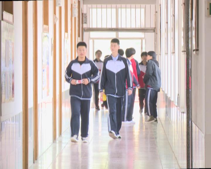 荣成三中教师程珊珊:用爱成就学生