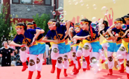 组图：京剧、蒙古舞、萨克斯都来了 潍坊的小朋友们同台献艺庆“六一”