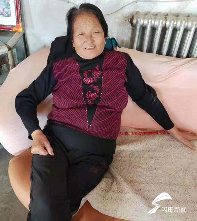 59秒丨心疼煤气爆炸德州75岁老人重度烧伤浑身焦黑皮肤脱落