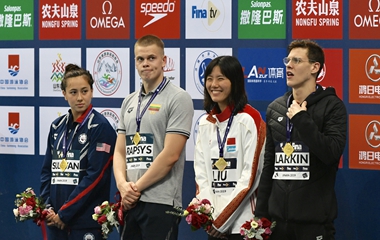 游泳世界杯济南站“泳坛女神”刘湘50米仰泳夺冠