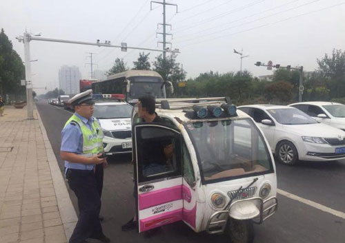 滨州一低速电动车被查 司机醉酒驾驶被处罚