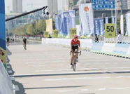 环滨州黄河风情带国际公路自行车赛沿黄赛段开赛 阳信选手获本地女子组冠军