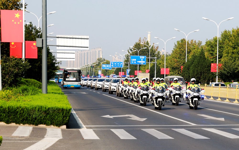 国庆假期首日济南道路交通安全形势平稳有序 各大景区将迎高峰