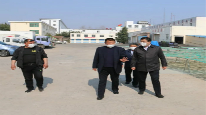 威海市文登区委常委统战部部长张凌飞调研民族宗教工作