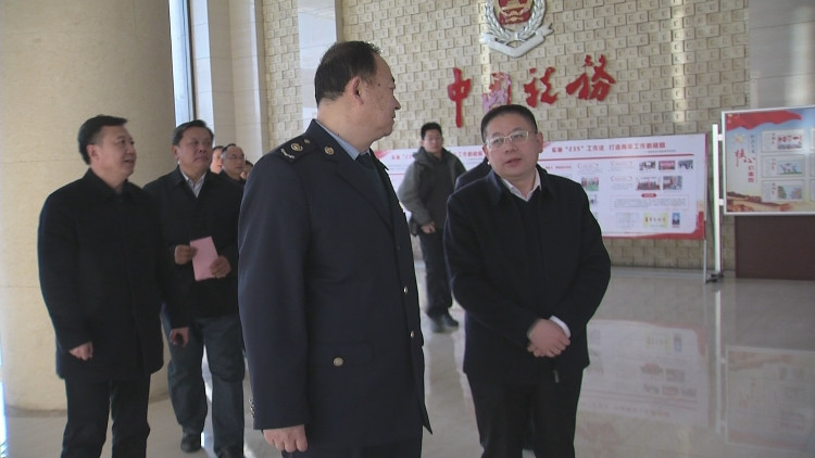 泰安新泰市委书记刘钦海等市领导看望慰问财税金融