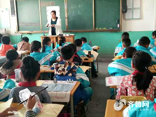 特殊的老师:平度一小学邀请家长进课堂_青岛