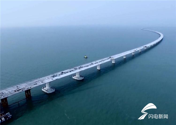"山东智慧"贯通世界最长海底沉管隧道