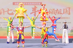 宁津农民丰收节丨小丑+“熊猫”+杂技...看《花样滑冰》欢乐登场