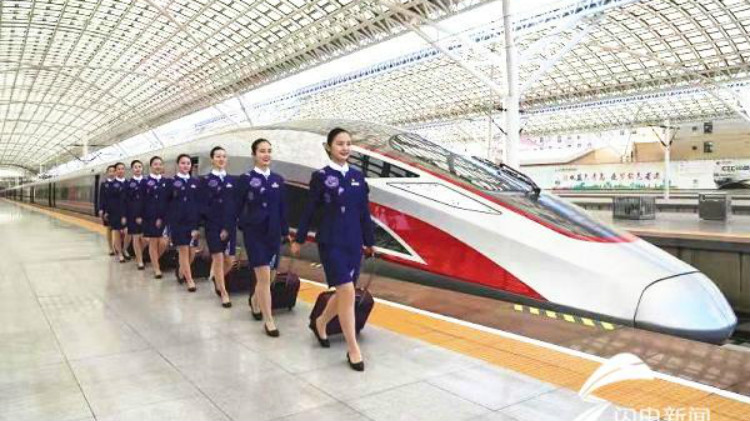 紫色系+牡丹花新款制服加持！鲁南高铁日曲段200名乘务员整装待发