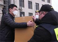 潍坊青州：12000多只防护口罩送山区 筑牢百姓安全防线