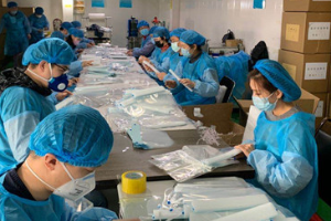直播：日产医用防护面罩15000个 淄博一企业生产线上新助战“疫”