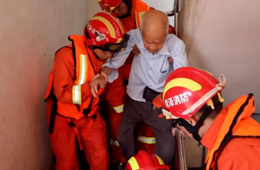 驰援！跨区域增援首日 山东消防营救滁州被困群众127人