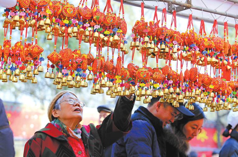 济南千佛山新春祈福会累计纳客30万人次