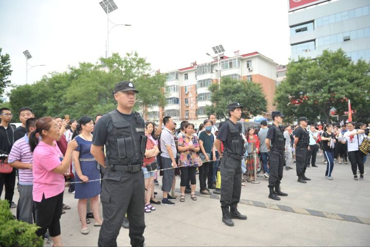 2018年高考拉开大幕!直击德州考点第一现场