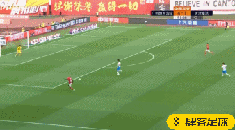 广州恒大淘宝首发:19-曾诚;23-邓涵文(u23),5-张琳芃,21-张成林,35