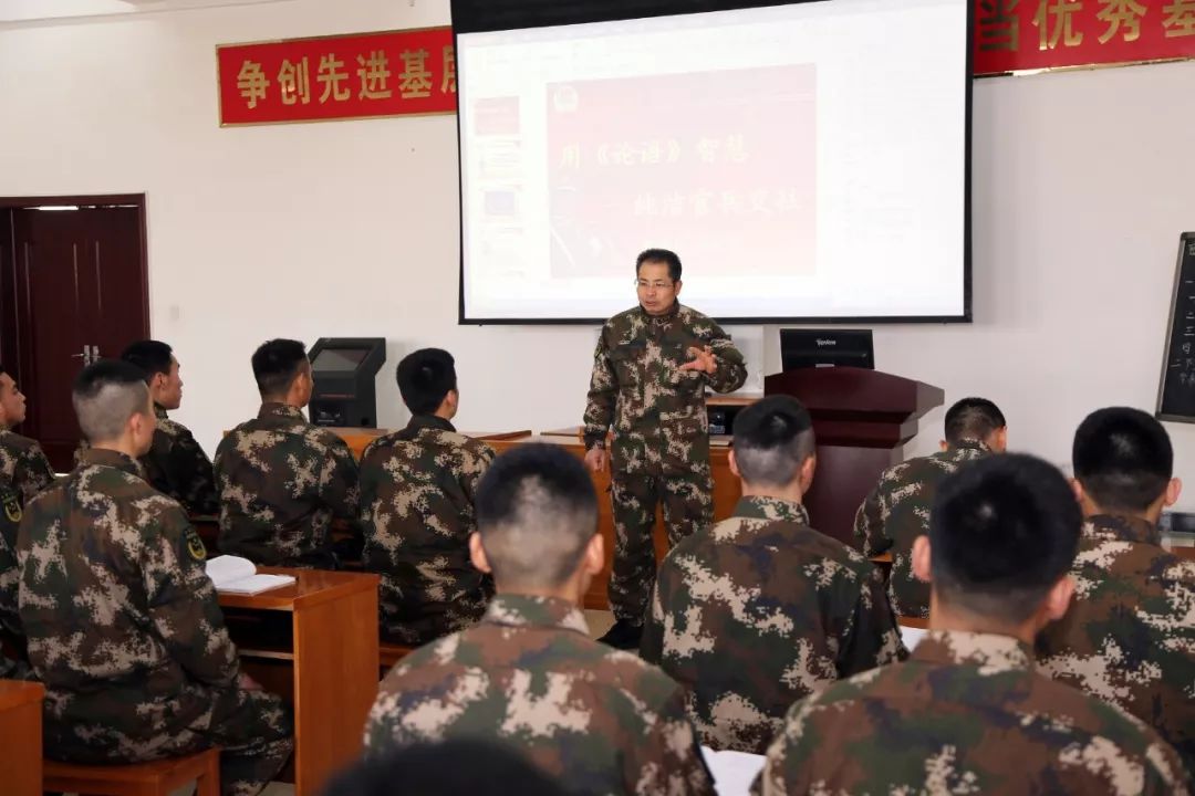 "他是良师益友在官兵眼中武警河南总队机动支队政治委员鲁宪甫视频中