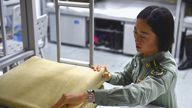 火箭军方队:首次以战略军种名义亮相国庆阅兵