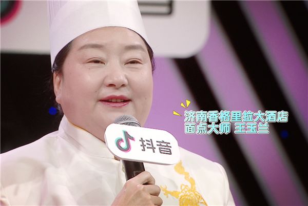 小年夜哭了笑了翠霞为他泪流满面梦之舞女儿太萌了