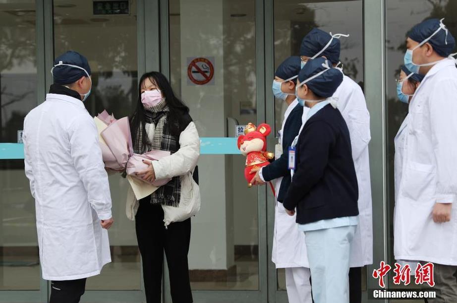 上海回应高危人群感染者比例增加，新冠肺炎会不会引起眼痛