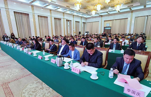 山东省科学养生协会第三届换届会员大会暨科学养生健康论坛在济举行 (图2) 山东省科学养生协会第三届换届会员大会暨科学养生健康论坛在济举行 (图2)