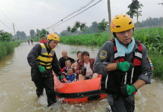 淄博市城际救援队第三救援队奔赴郑州