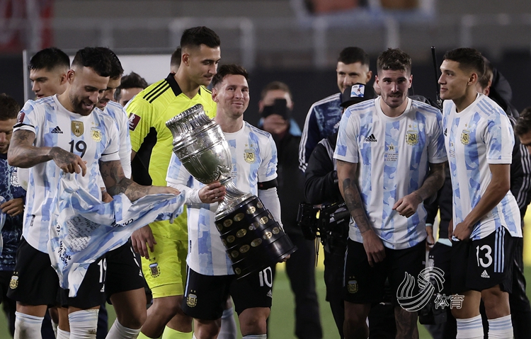 世预赛梅西戴帽迎里程碑 阿根廷三球完胜玻利维亚