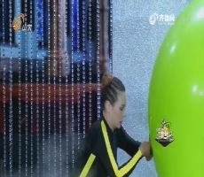 《花漾梦工厂2》：张可昀狼狈训练 成搞笑气球人