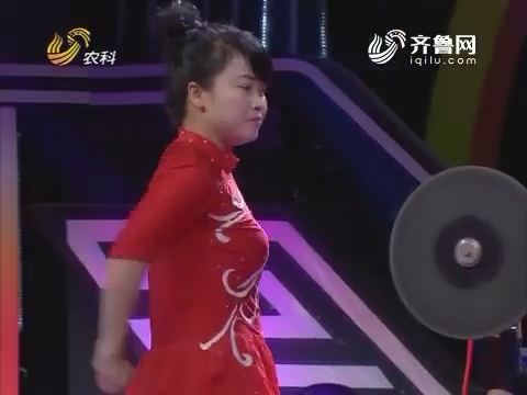 中国村花：张雅兰PK钟笑 杂技表演令人拍手叫绝