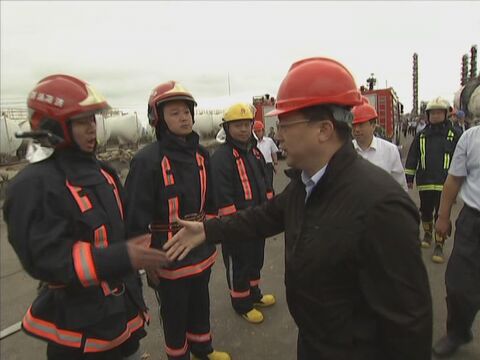 龚正到临沂金誉石化“6·5”爆炸火灾事故现场指导救援处置工作