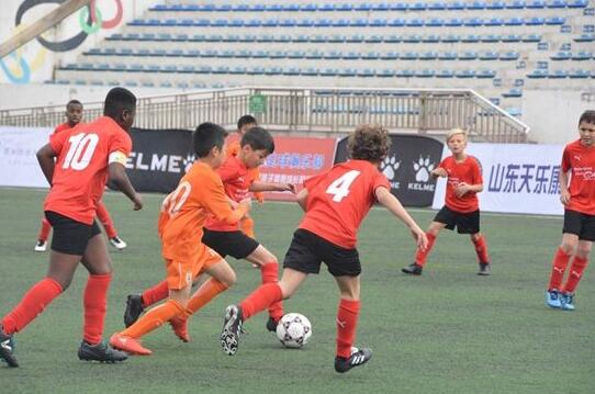 2018年济南市国际少儿足球邀请赛拉开战幕