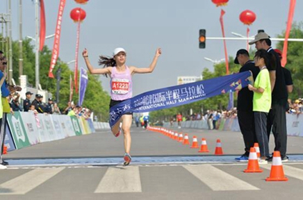 利津国际半程马拉松比赛成功举行