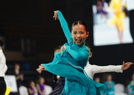 淄博市第四届体育舞蹈锦标赛暨全国公开赛举办