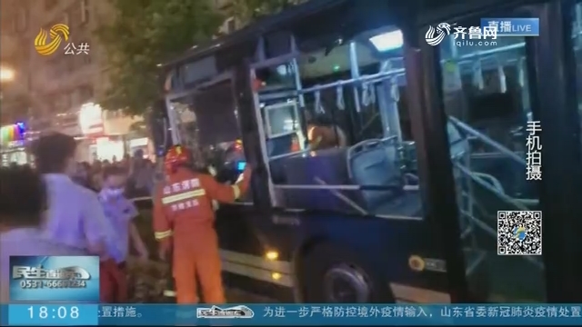 济南师范路一公交车失控 造成1死1重伤