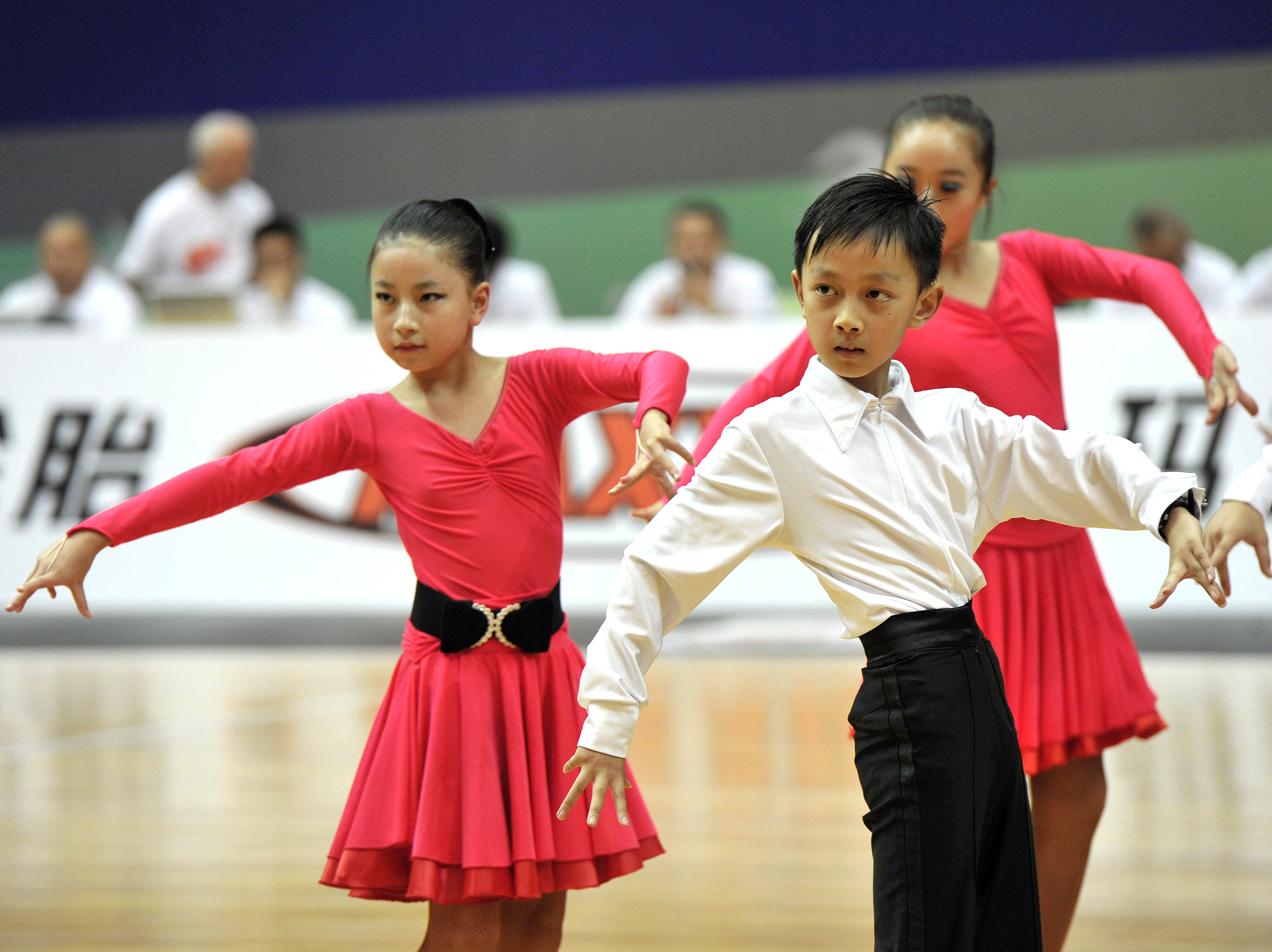 山东省第十届全民健身运动会体育舞蹈比赛落幕