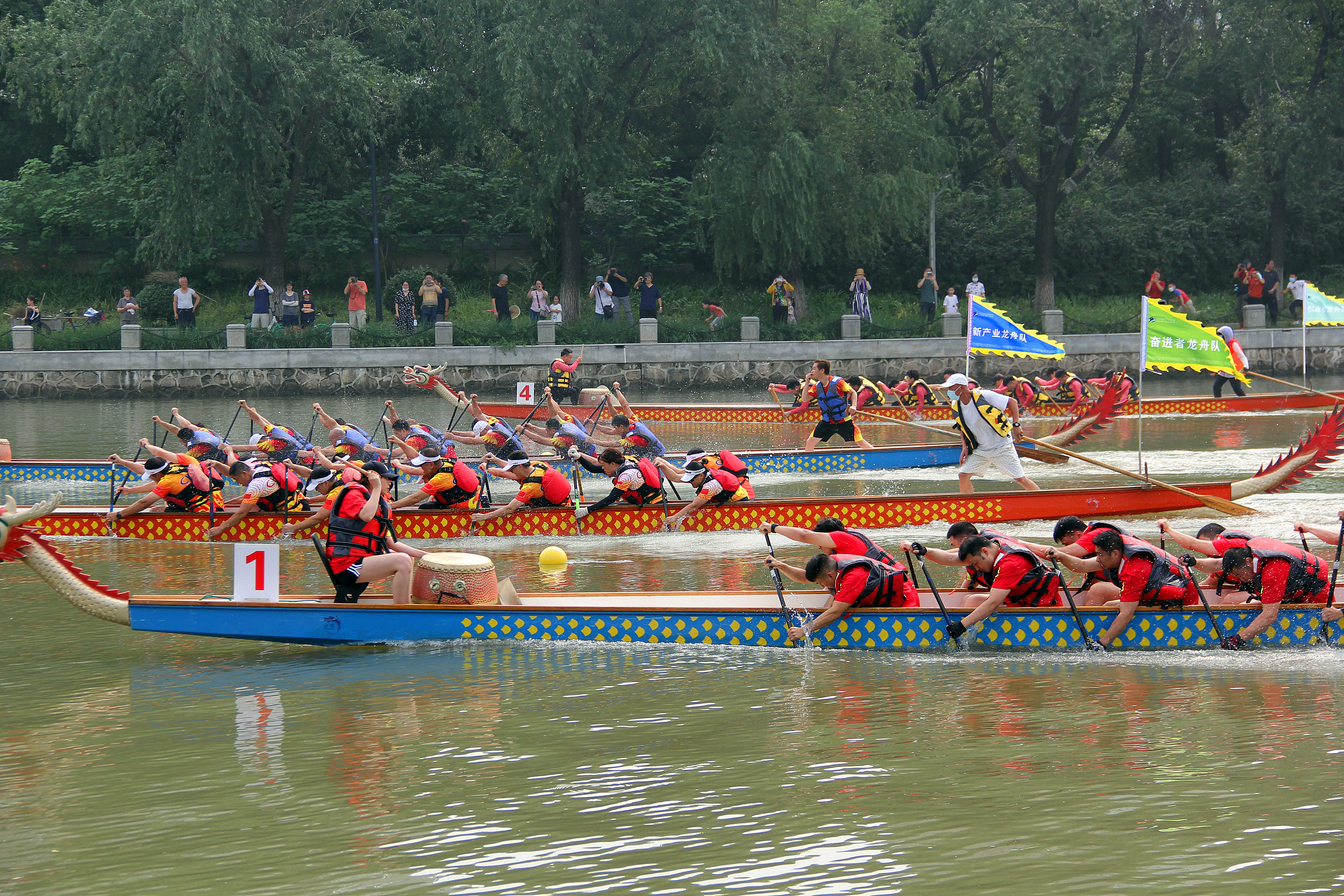 潍坊：山东省第十届全民健身运动会龙舟比赛开幕