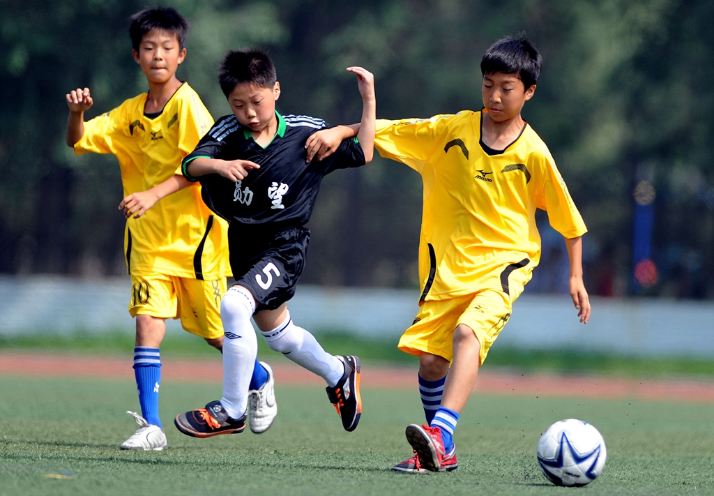2020“中国体育彩票杯”德城区中小学足球联赛开赛