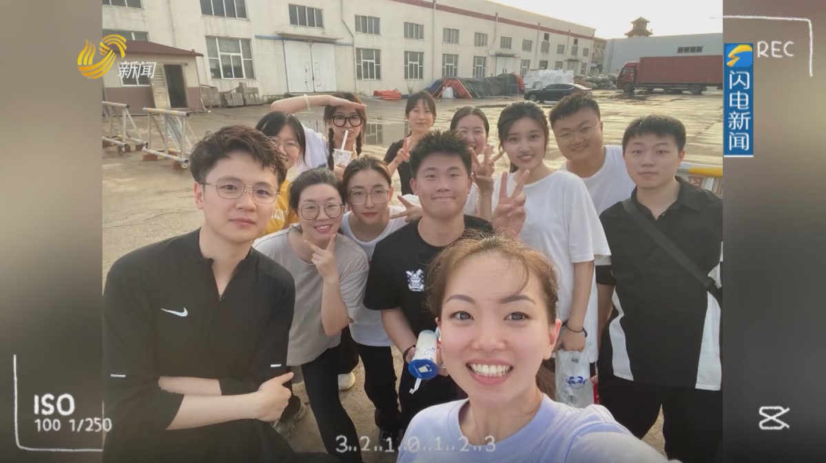 【村村有好戏】学非遗 跳非遗 尝非遗 哈萨克斯坦姑娘打卡胶州“不夜村”