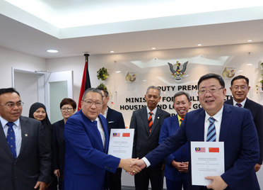 杨洪涛率团赴马来西亚、新加坡、菲律宾进行经贸洽谈和访问
