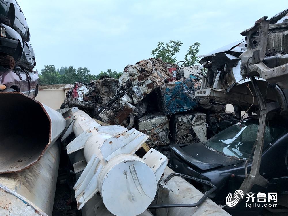 报废标准规定》,各类机动车使用年限也有所不同,如营运的大中型客货车