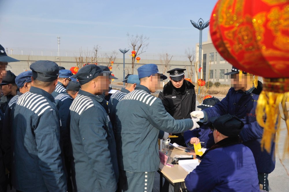 新春走基层|高墙里的年三十"攻心治本不打烊"_潍坊要闻_潍坊_齐鲁网