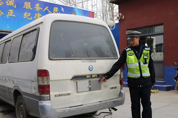 德州司机招聘_5000元 德邦快递济南转运中心招聘理货员,电叉司机,装卸工数人(3)