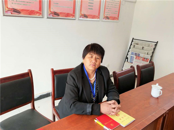 发展特色农业建设美丽乡村村支书石秀枝敢担当有作为