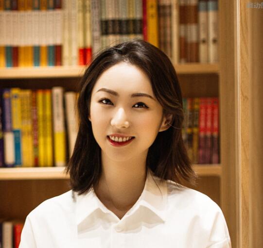 美文乐读丨主播崔璐秋天短到没有你我短到不能回头