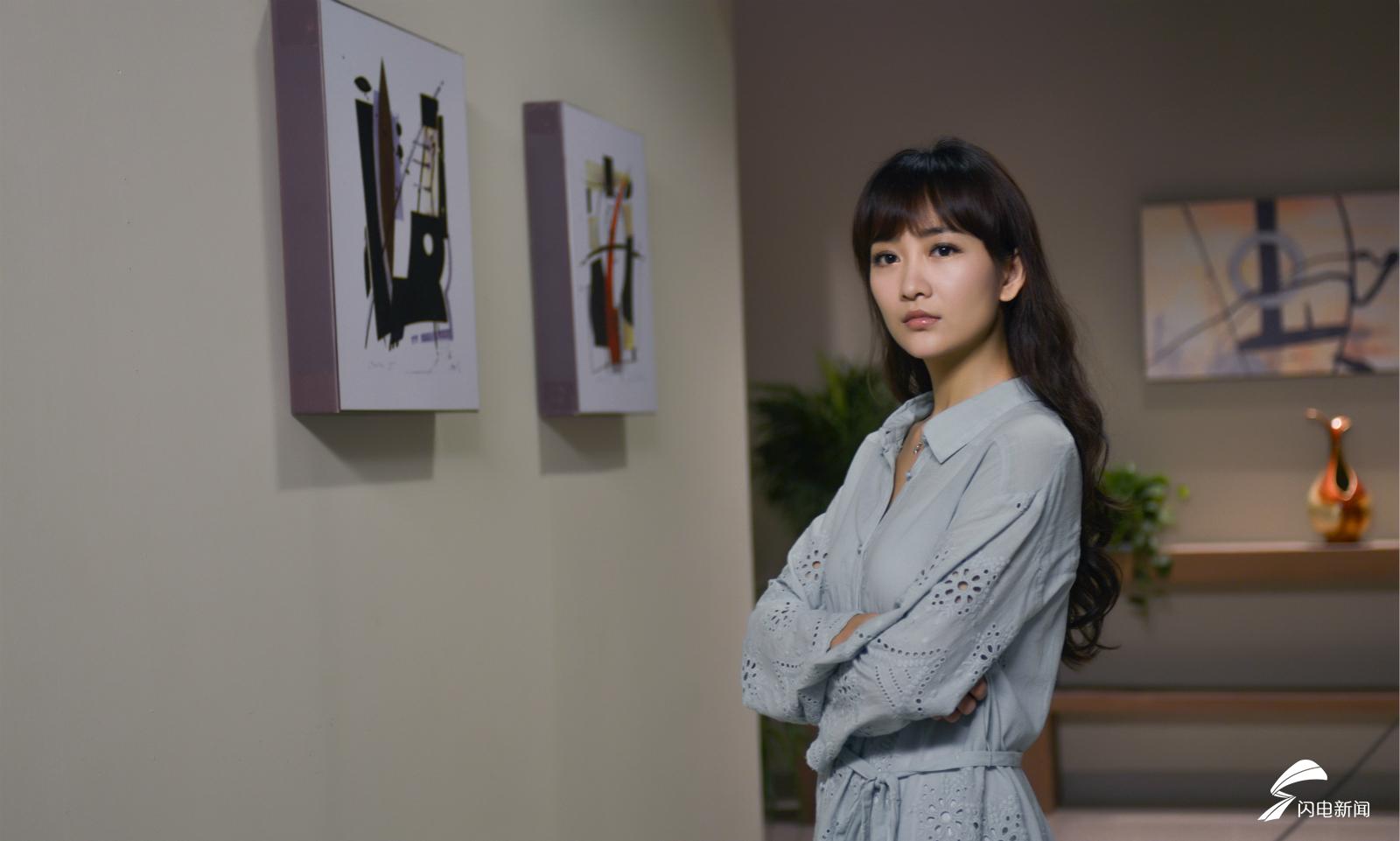 王鸥 饰演罗洁.jpg