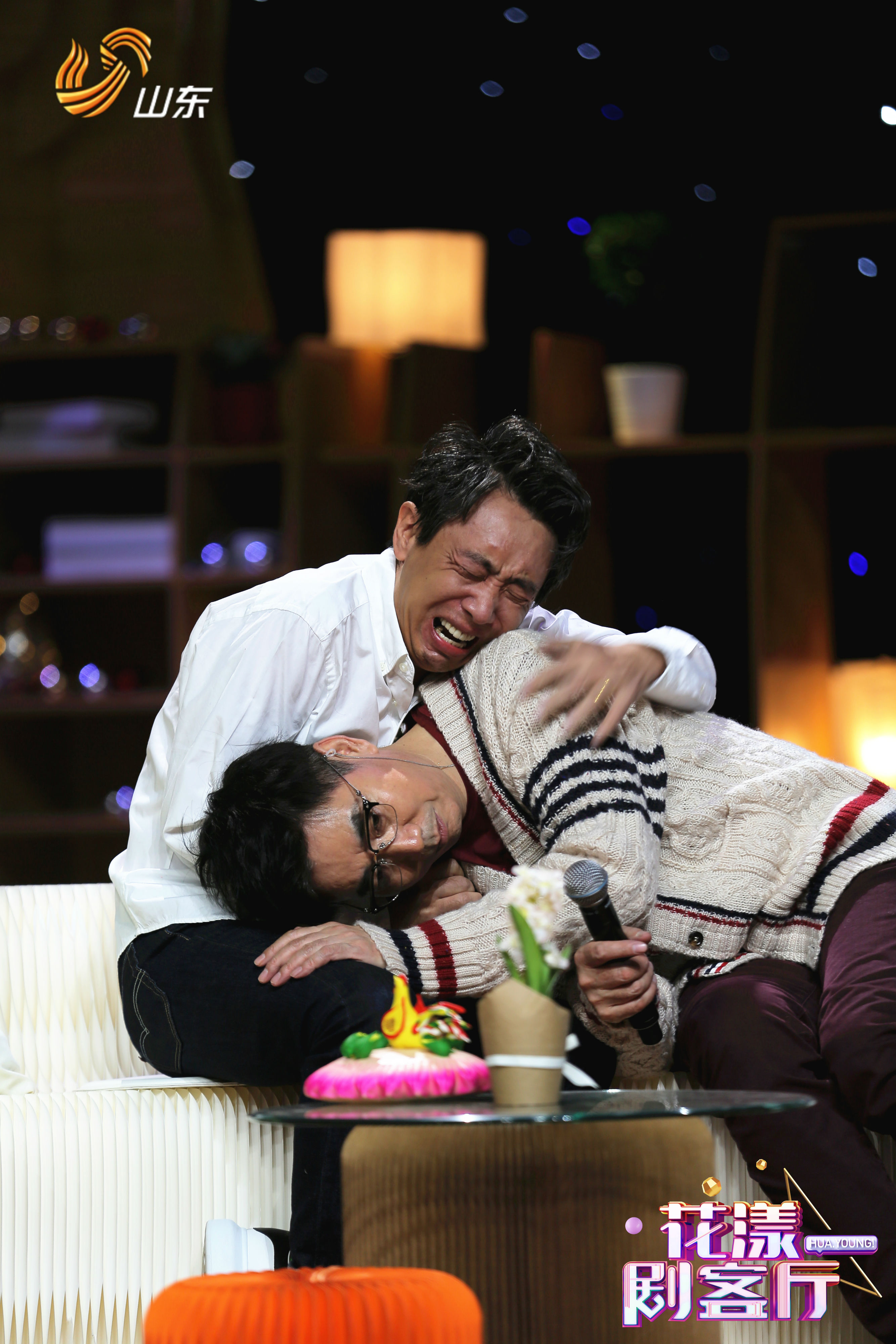 王佑硕唱功遭范明挑刺花漾剧客厅范雷拷问演员职业精神