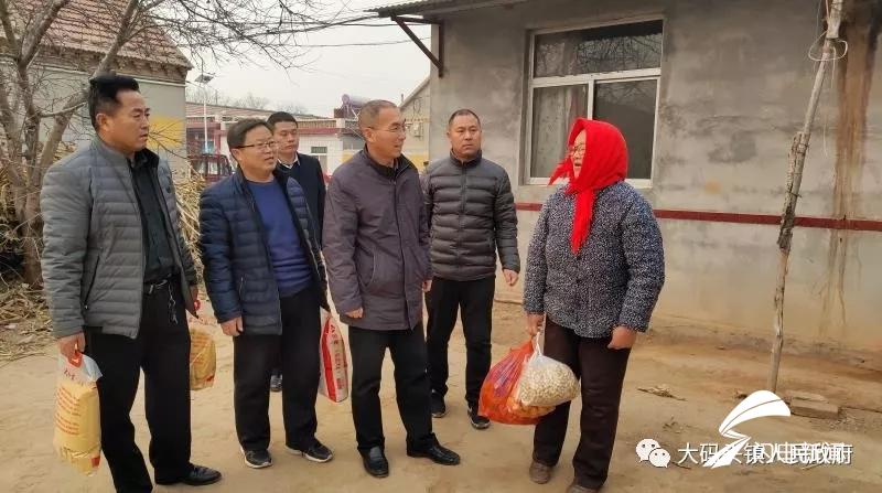 广饶县自然资源局到大码头镇开展帮扶送温暖活动