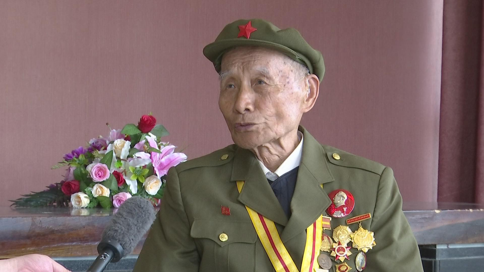 41秒丨德州95岁抗战老兵王祥柱回家乡话变化
